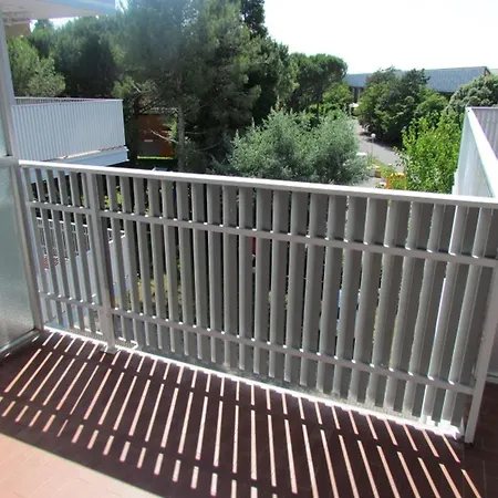 Semesterbostad Flat For 6 With 12 Shared Pools - Beahost Bibione