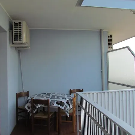 Flat For 6 With 12 Shared Pools - Beahost Ferienhaus *